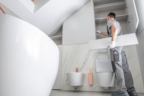 Les étapes essentielles pour réussir votre installation sanitaire